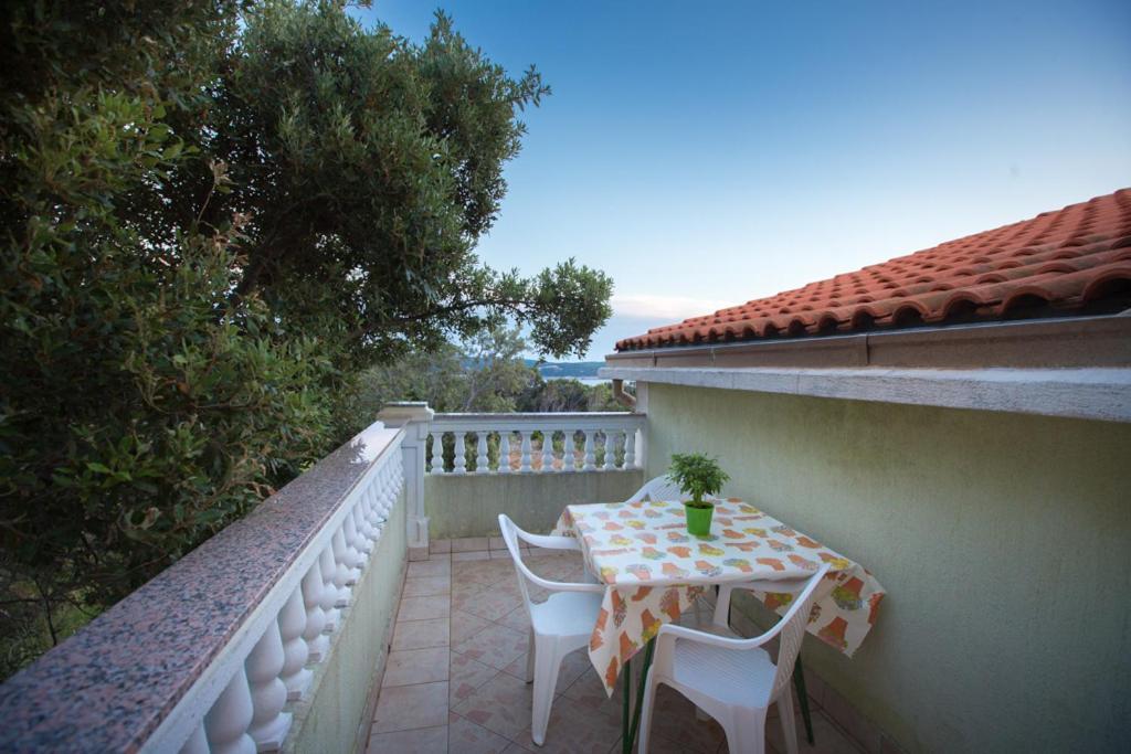Apartmani Fuza Rab Supetarska Draga Exterior foto